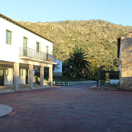 מלון Aldeaduero Rural 4*